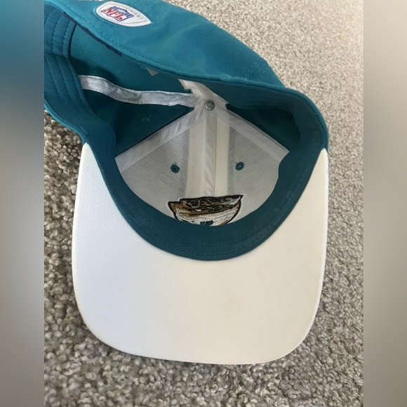 VINTAGE Jacksonville Jaguars Hat Cap Stretch Fit Blue Embroidered Adult Reebok - Picture 5 of 6